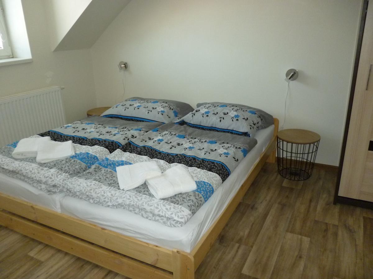 Apartman Relax-Chatka A Apartman Mikulov Exterior foto